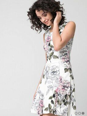 Le Chateau Floral Skater Dress NWOT Size XS